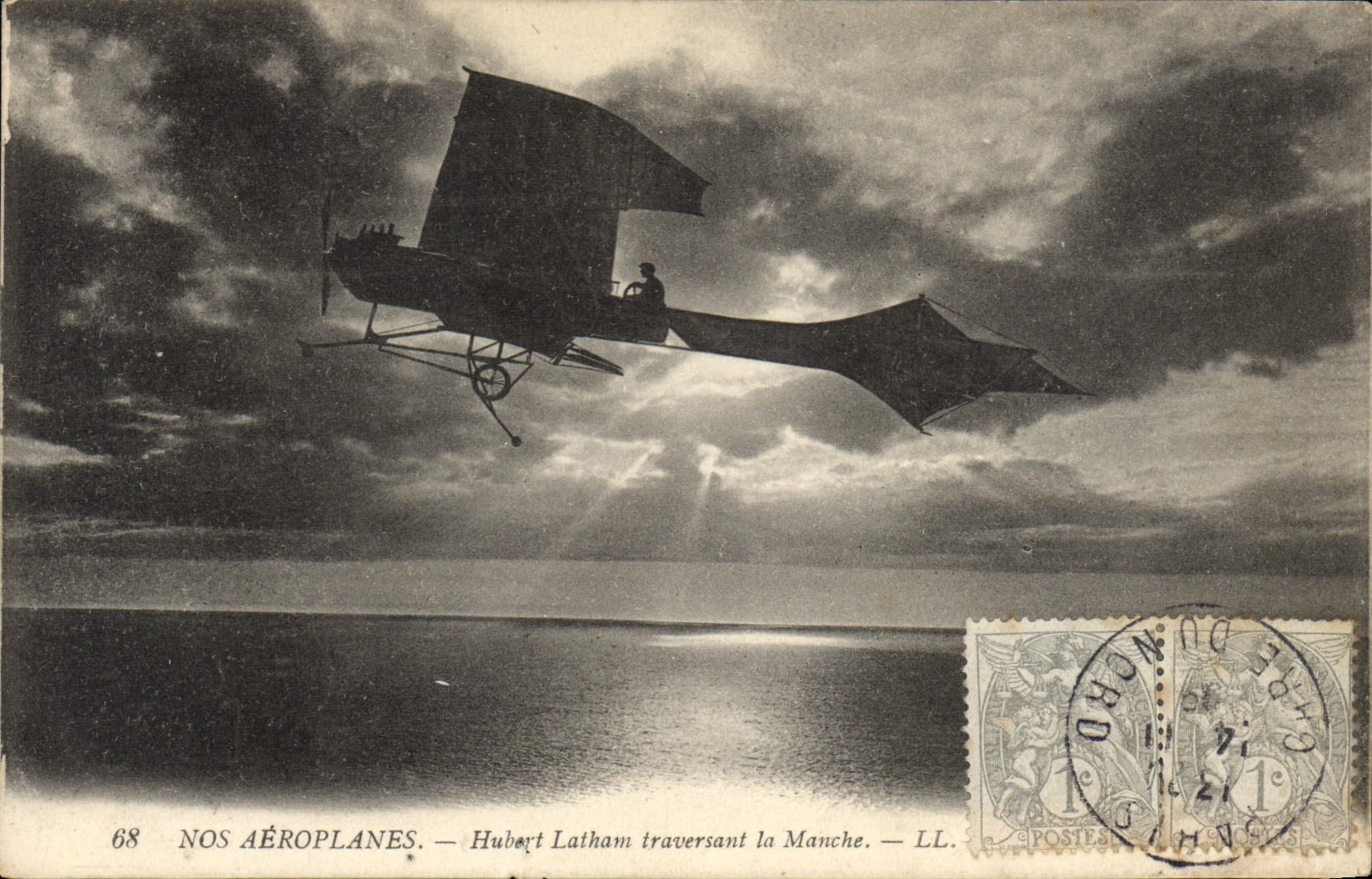 CPA Avion Aviation Hubert Latham traversant la Manche 