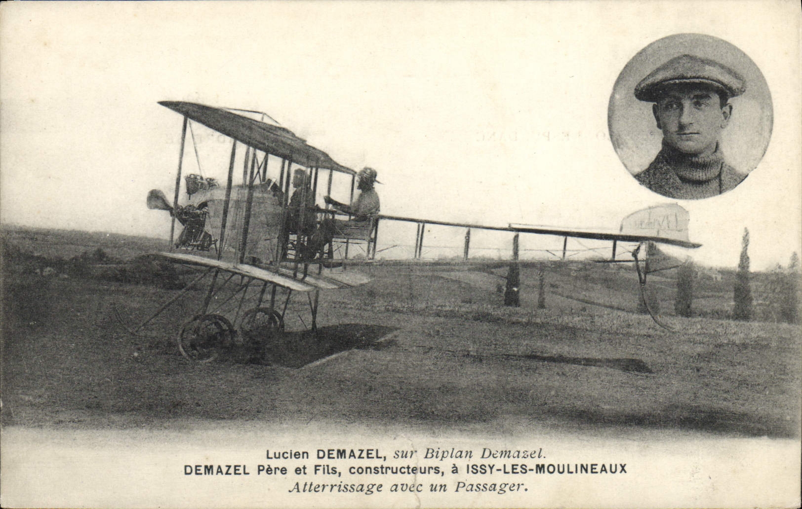 CPA Avion Aviation Lucien Demazel sur biplan Demazel Issy les Moulineaux Atterissage avec un passager 