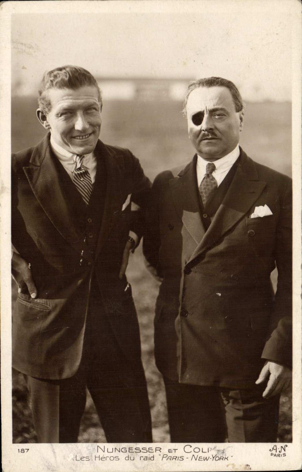 CPA Avion Aviation Nungesser et Coli Les heros du raid Paris New York 
