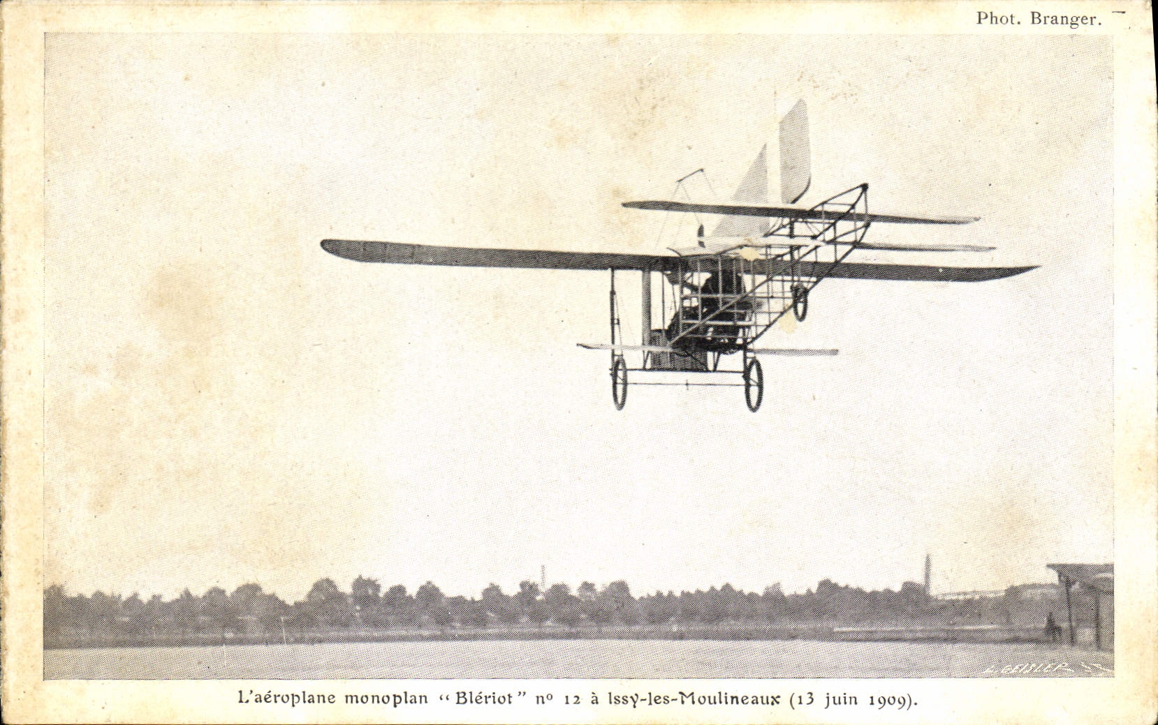 CPA Avion Aviation Aeroplane Bleriot Issy les Moulineaux 