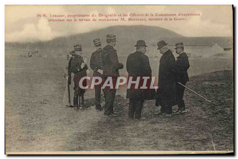 CPA Avion Aviation Lebaudy proprietaire du dirigeable et les officiers de la commission d'experience Berteaux 