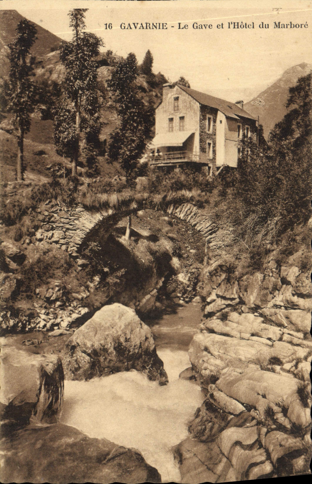 CPA Gavarnie Le Gave Et I Hotel Du Marbore