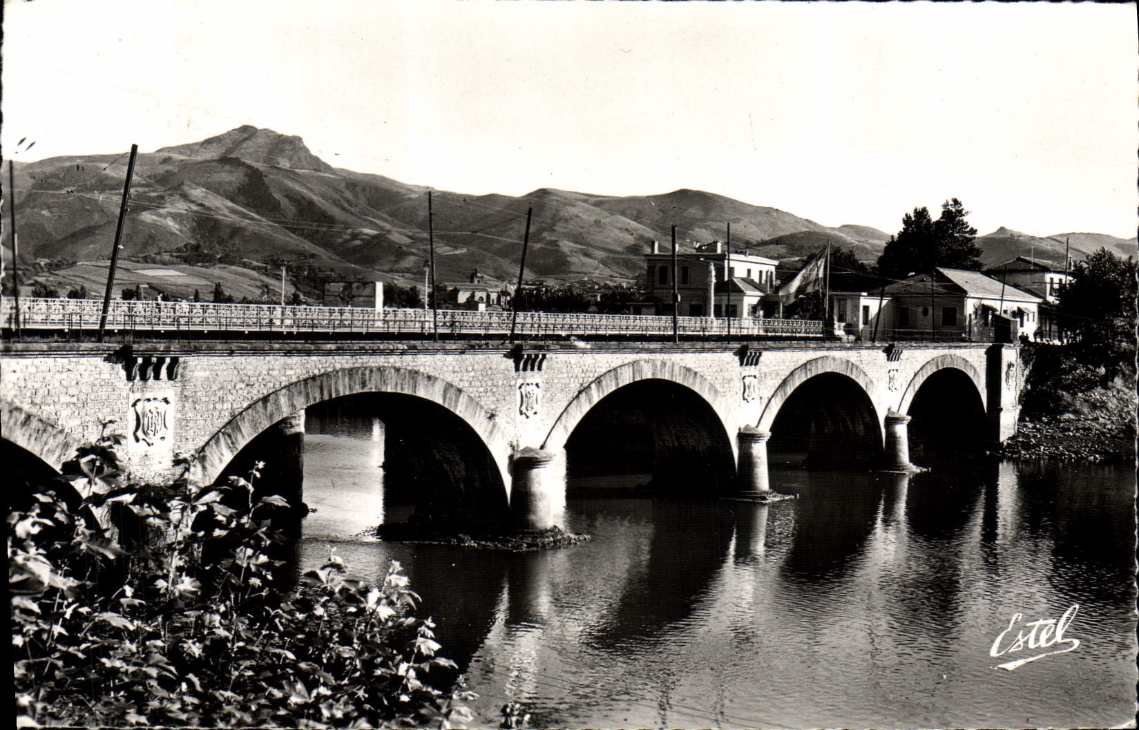 Pont International du Chemin de Fer - Frontière Franco-Espagnole — Estel, Paris
