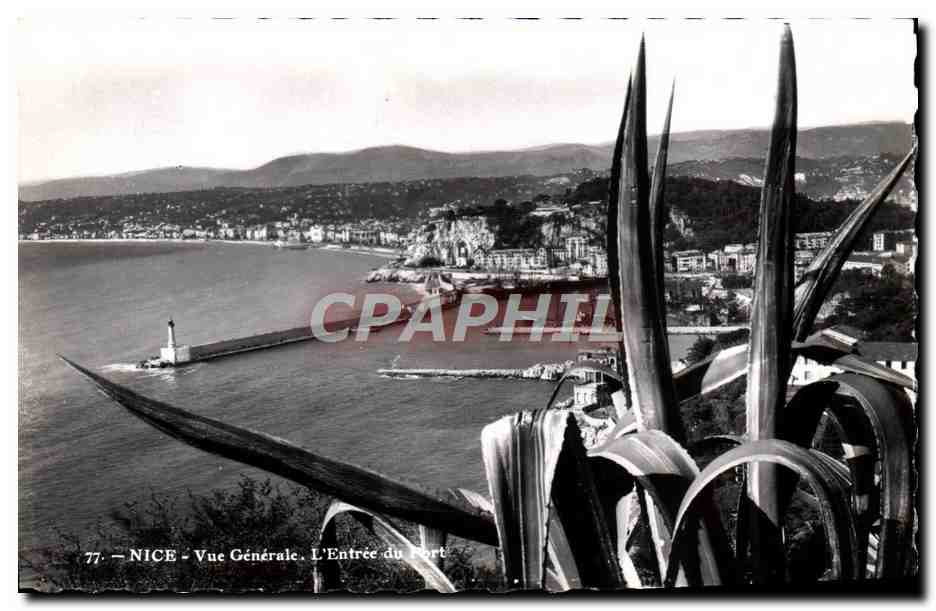 CPM Nice Vue Generale L'Entree du Port