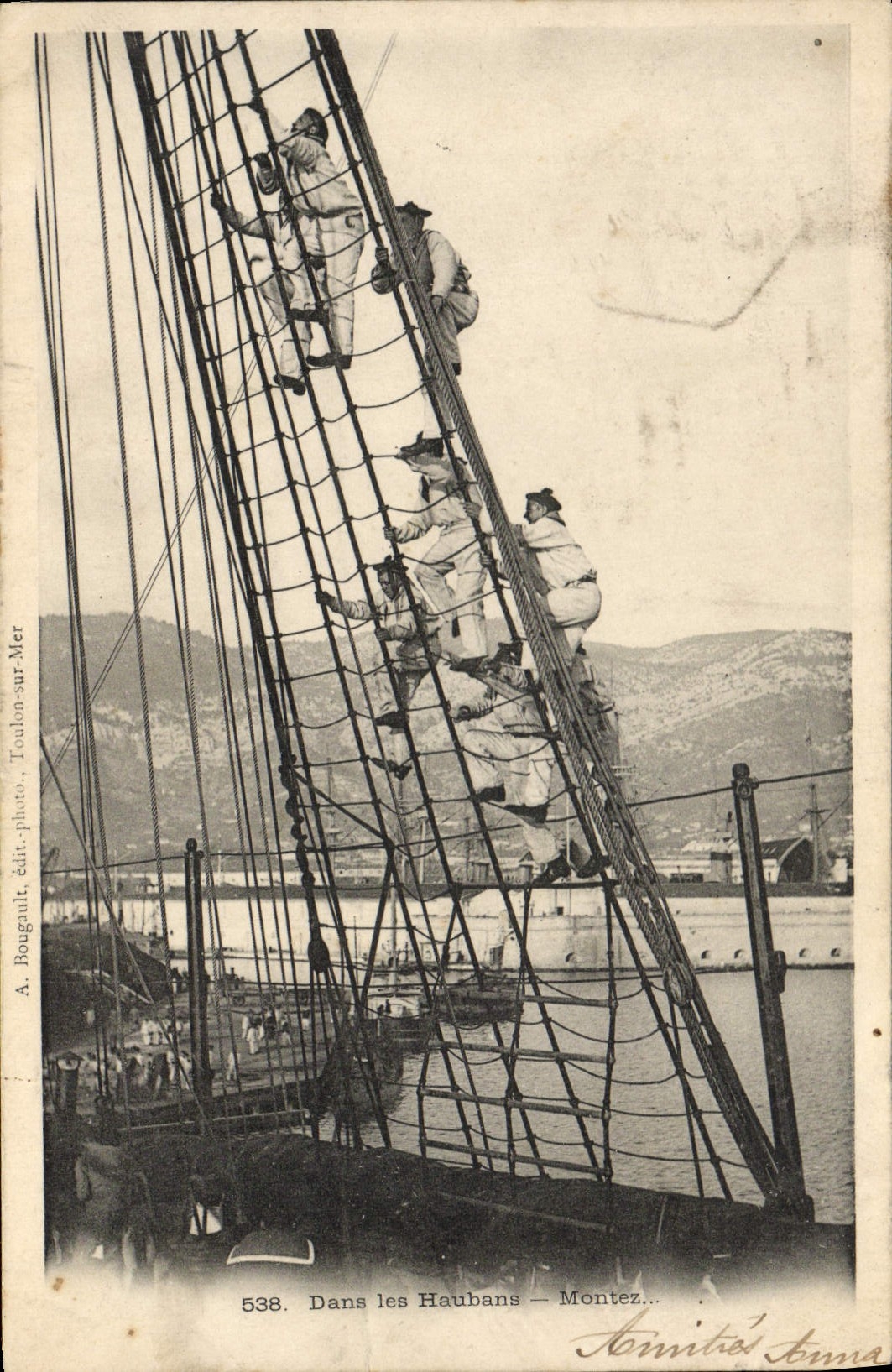 CPA Bateau Dans les haubans Montez Marins