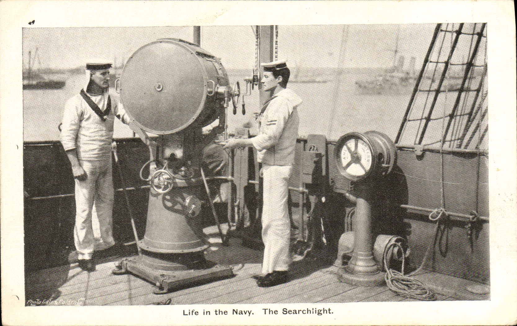 CPA Bateau Life in the navy The searchlight