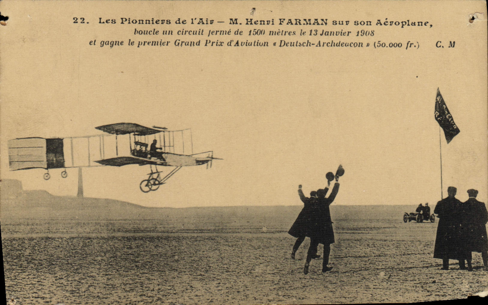 CPA Avion Aviation M Henri Farman sur son aeroplane 