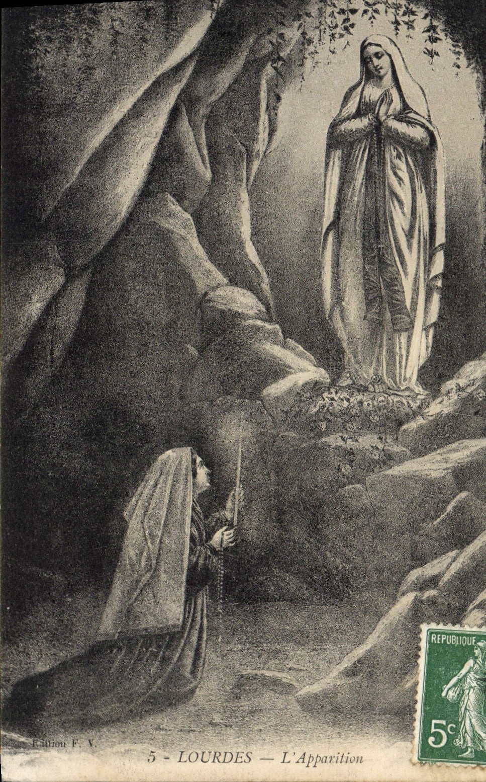 CPA Lourdes L'Apparition