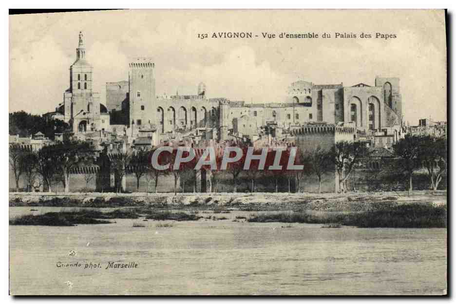 CPA Avignon Vue D'Ensemble Du Palais Des Papes