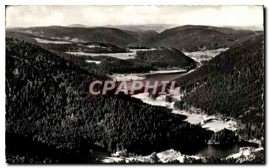CPM Les Hautes Vosges Environs de Gerardmer La vallee des lacs Retournemer Longemer