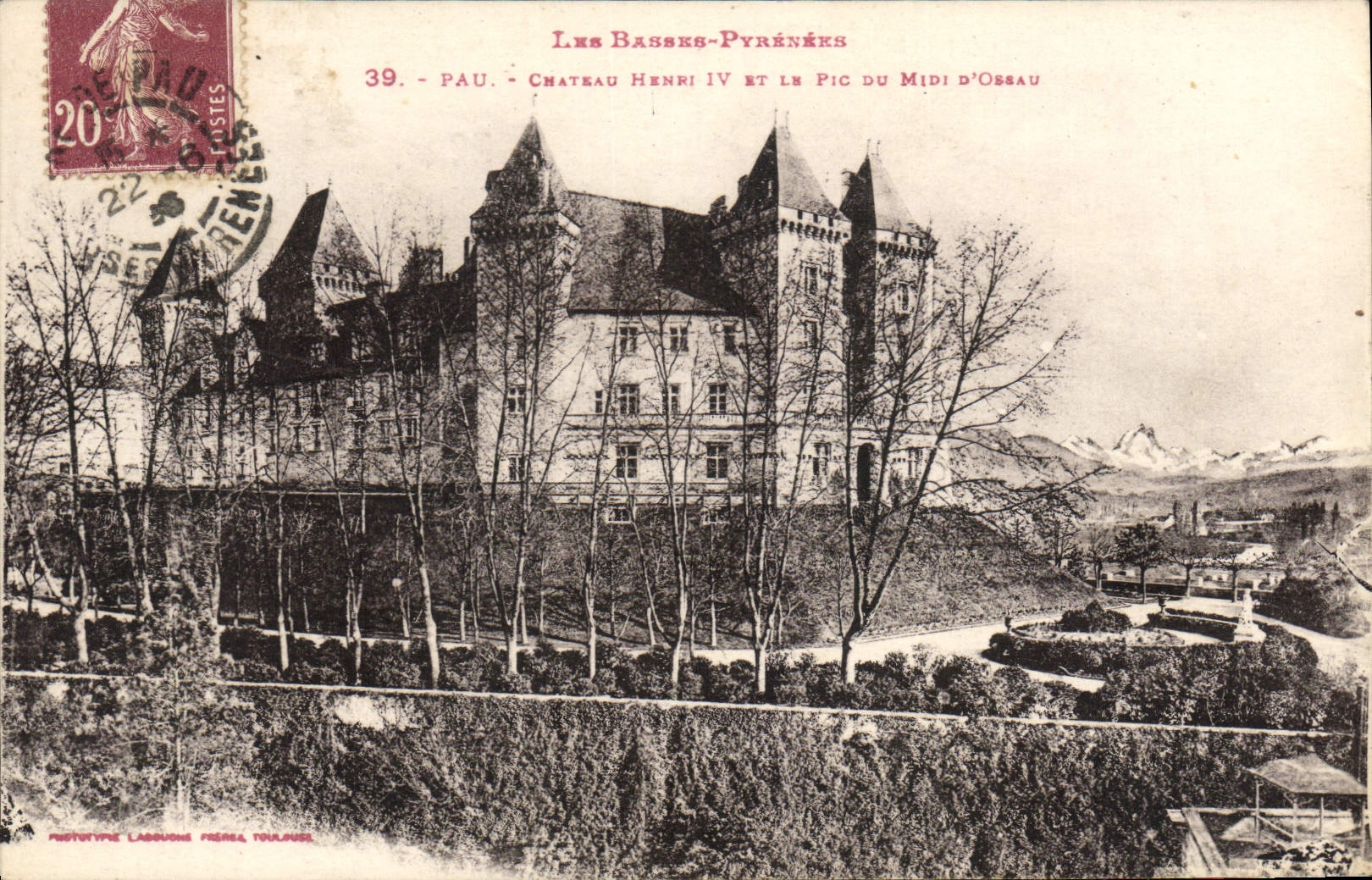 Pau - Château Henri IV et le Pic du Midi d'Ossau — Les Basses-Pyrénées, éditeur Prototype Labourene, n°39