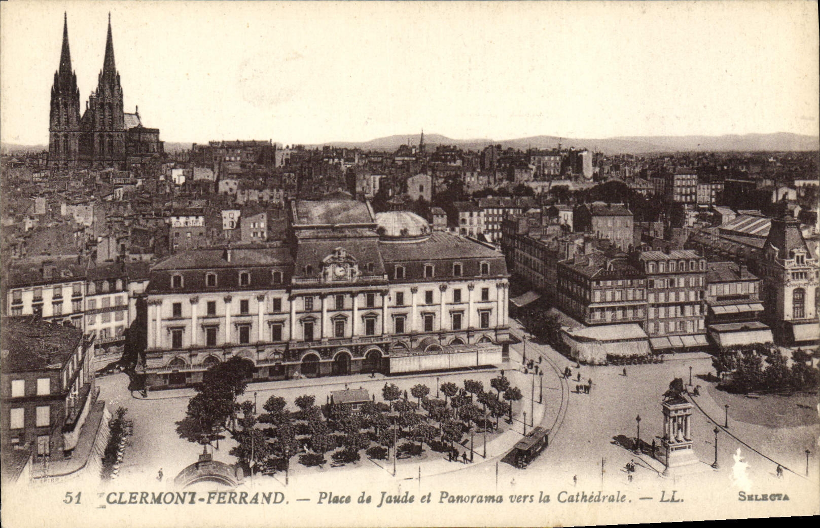 CPA Clermont Ferrand Place De Jaude Et Panorama Vers La Cathedrale