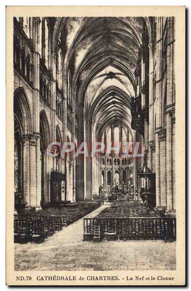 CPA Cathedrale De Chartres La Nef Et Le Choeur