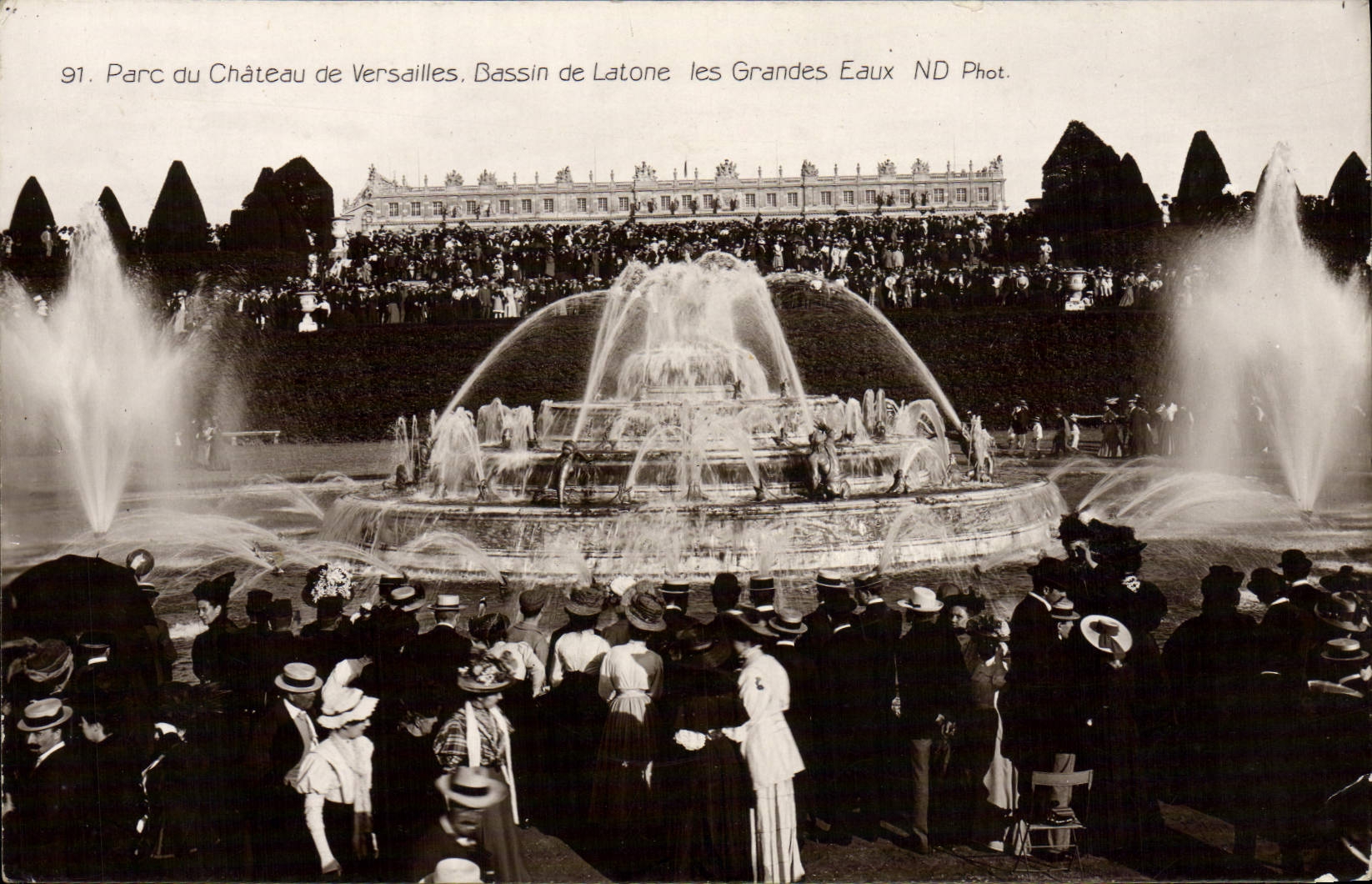 Parc du Château de Versailles — Bassin de Latone, les Grandes Eaux — ND Phot. n°91