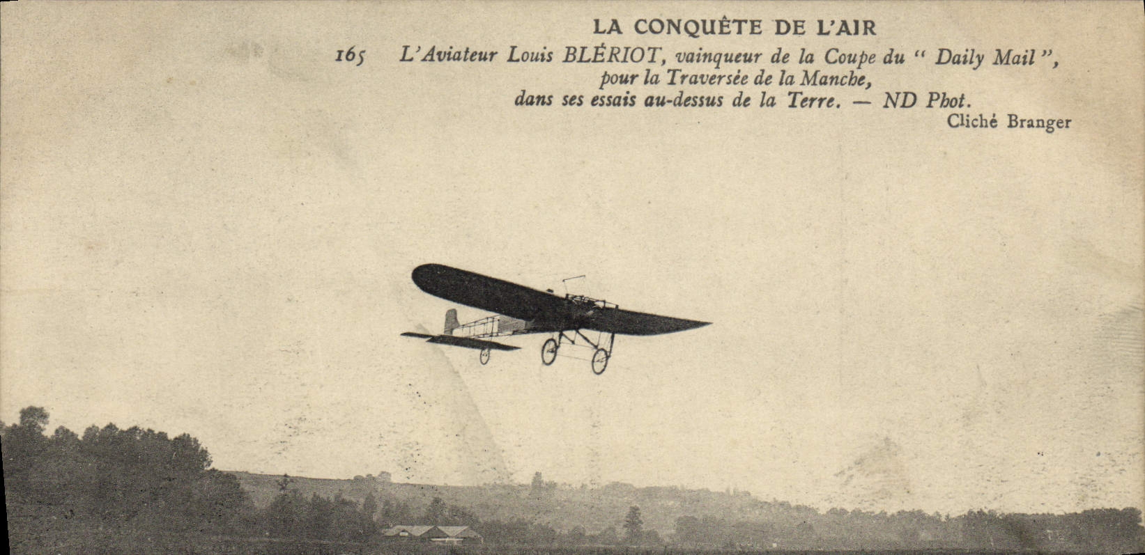 CPA Avion Aviation L'aviateur Louis Bleriot vainqueur de la coupe du Daily Mail pour la traversee de la Manche 