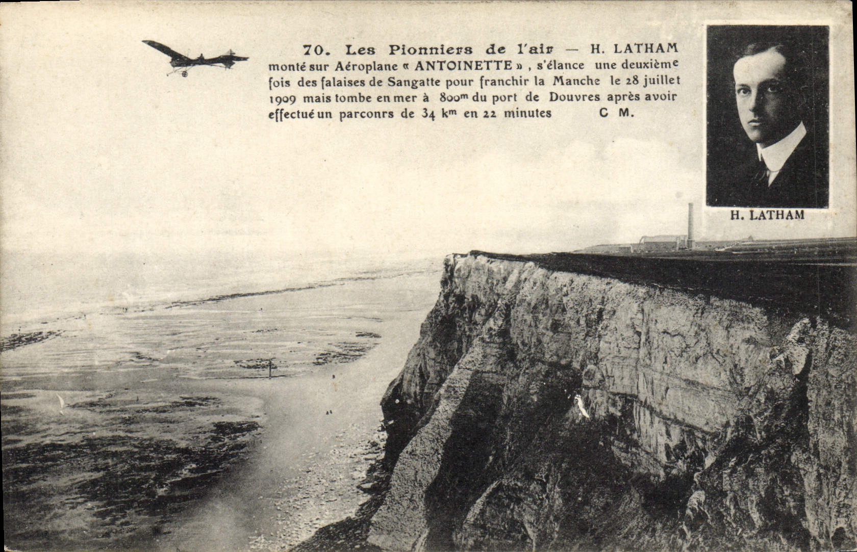 CPA Avion Aviation Latham monte sur aeroplane Antoinette 