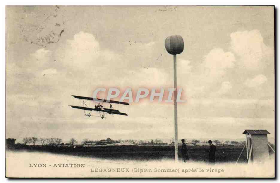 CPA Avion Aviation Lyon Aviation Biplan Sommer apres le virage 