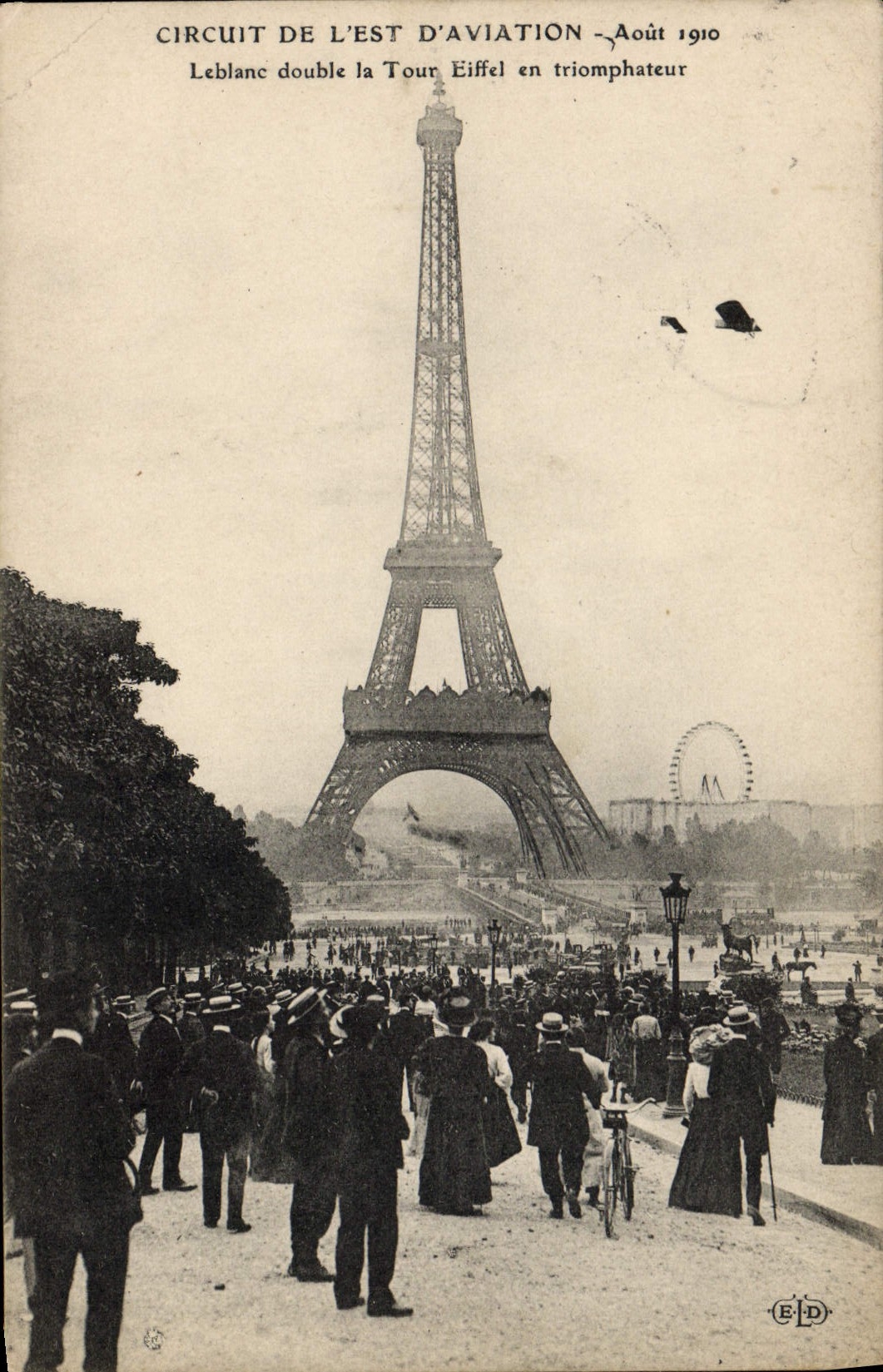 CPA Avion Aviation Circuit de l'Est d'Aviation Aout 1910 Leblanc double la Tour Eiffel en triomphateur 