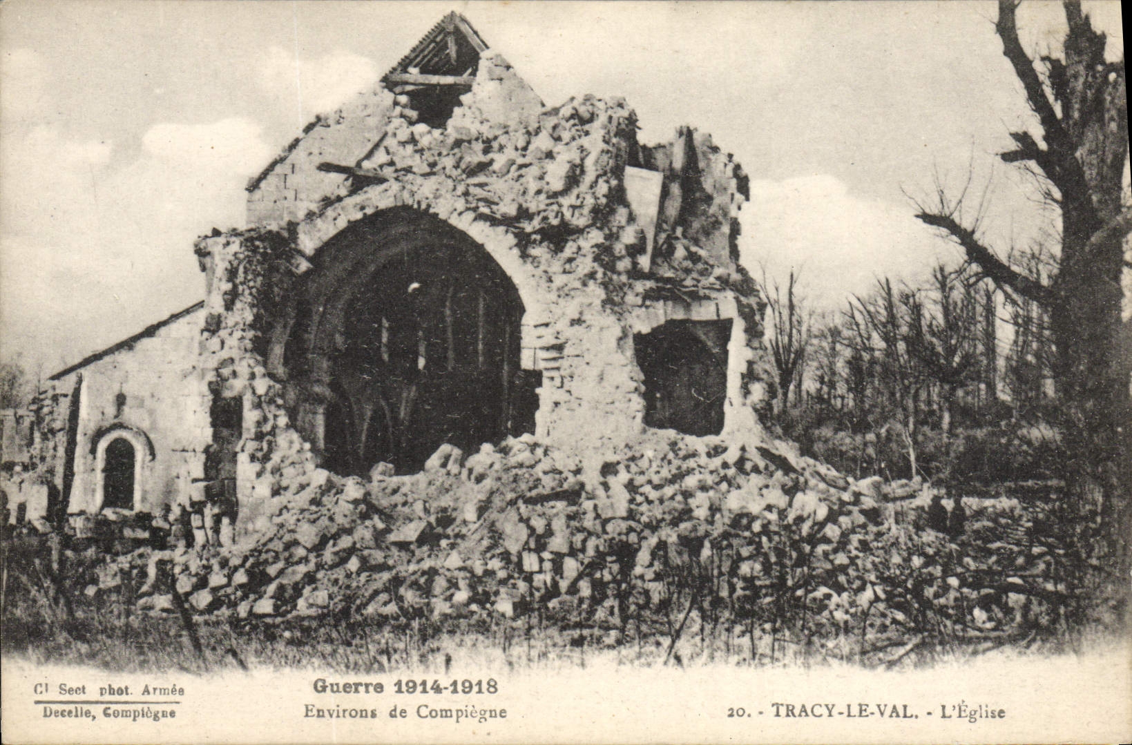 CPA Tracy Le Val L'Eglise Environs de Compiegne Militaria