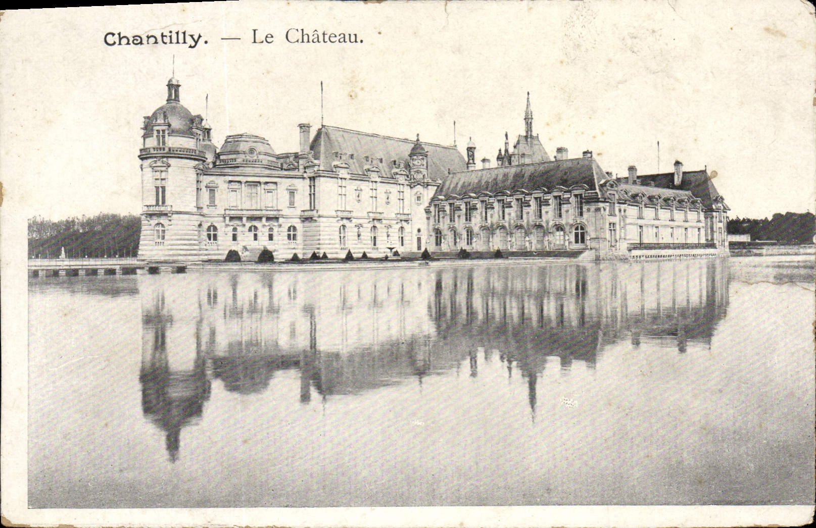 Chantilly. — Das Schloss.