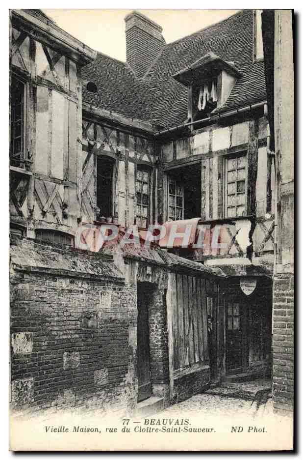 CPA Beauvais Vieille Maison Rue du Cloitre Saint Sauveur