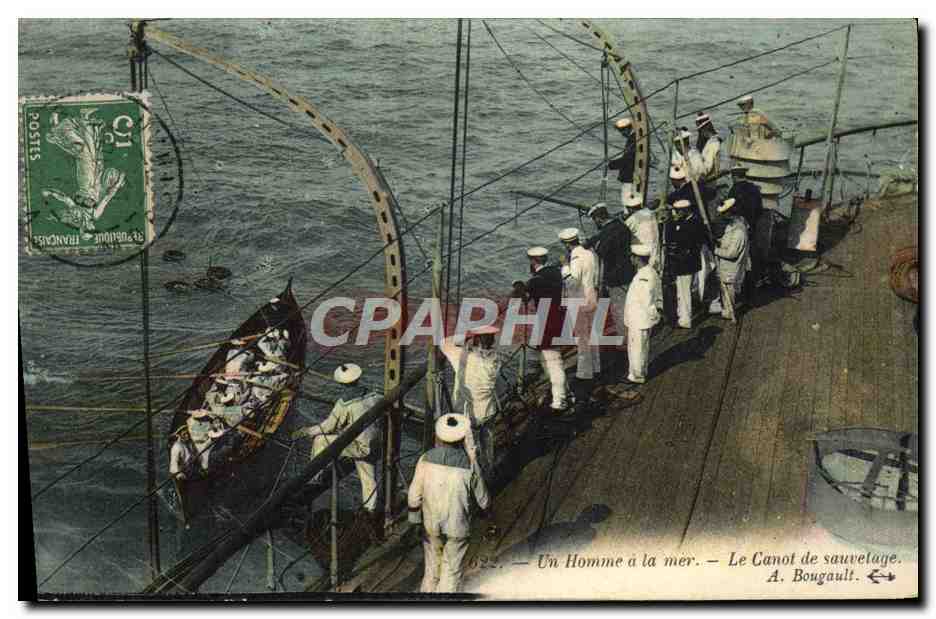CPA Bateau Guerre Un homme a la mer Le canot de sauvetage 