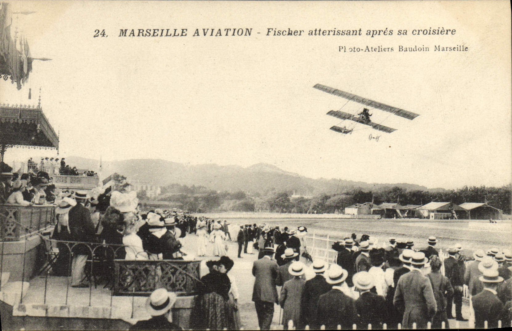 Marseille Aviation — Fischer atterissant après sa croisière — Photo-Ateliers Baudoin Marseille