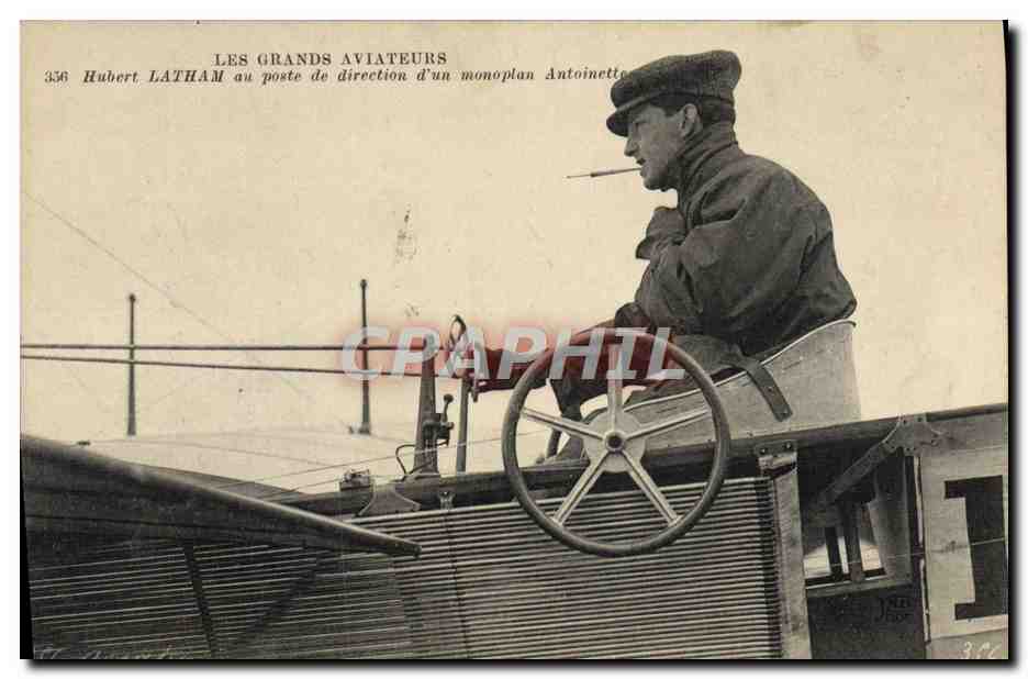 CPA Avion Aviation Hubert Latham au poste de direction d'un Monoplan Antoinette
