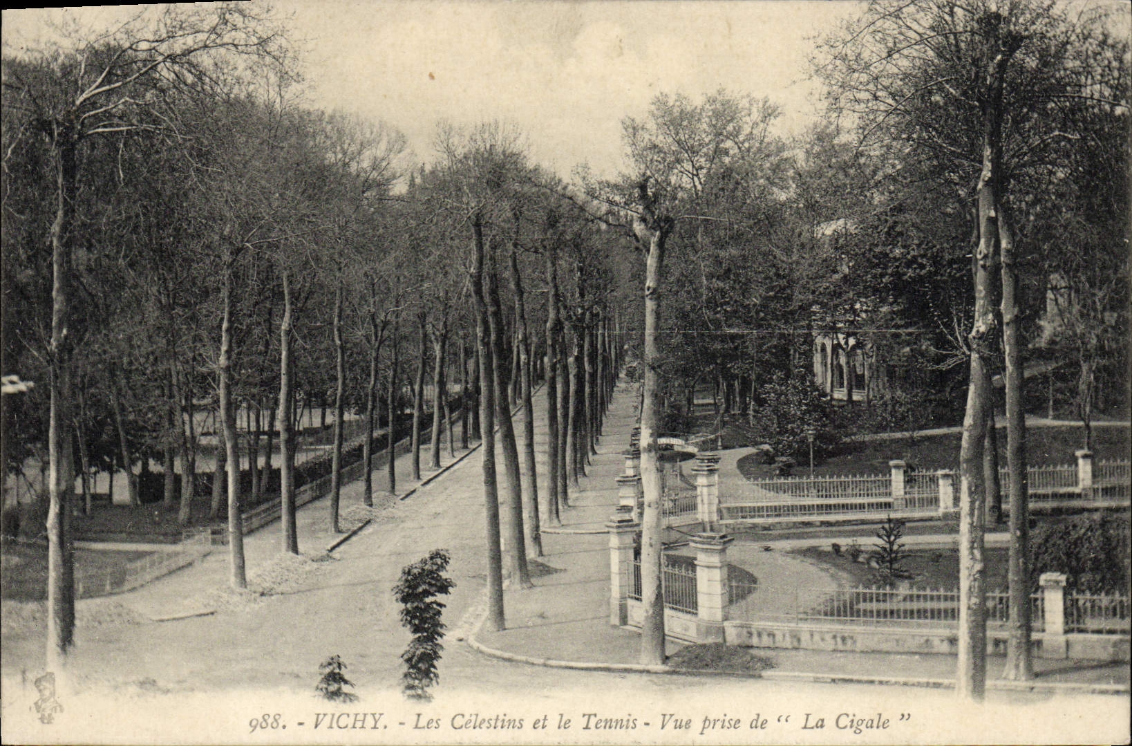 CPA Vichy Les Celestins Et Le Tennis Vue Pris De La Cigale