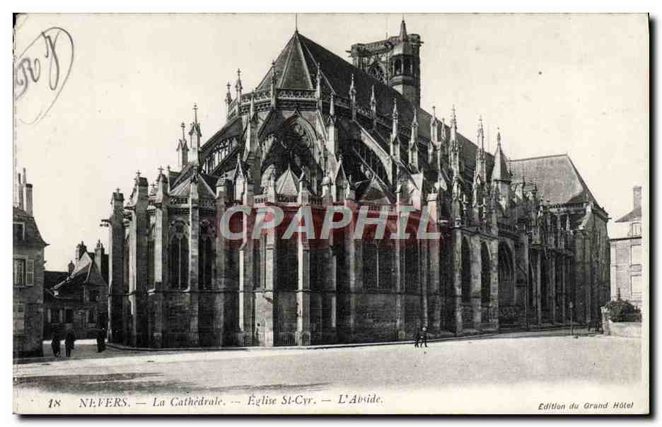 CPA Nevers La Cathedrale Eglise St Cyr L'Abside
