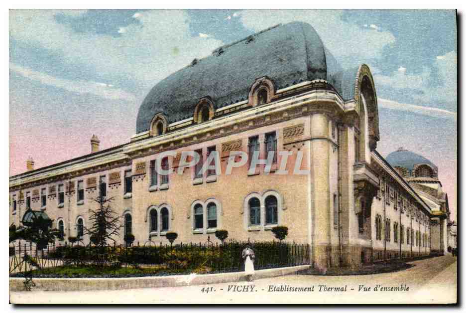 CPA Vichy Etablissement Thermal Vue D'Ensemble