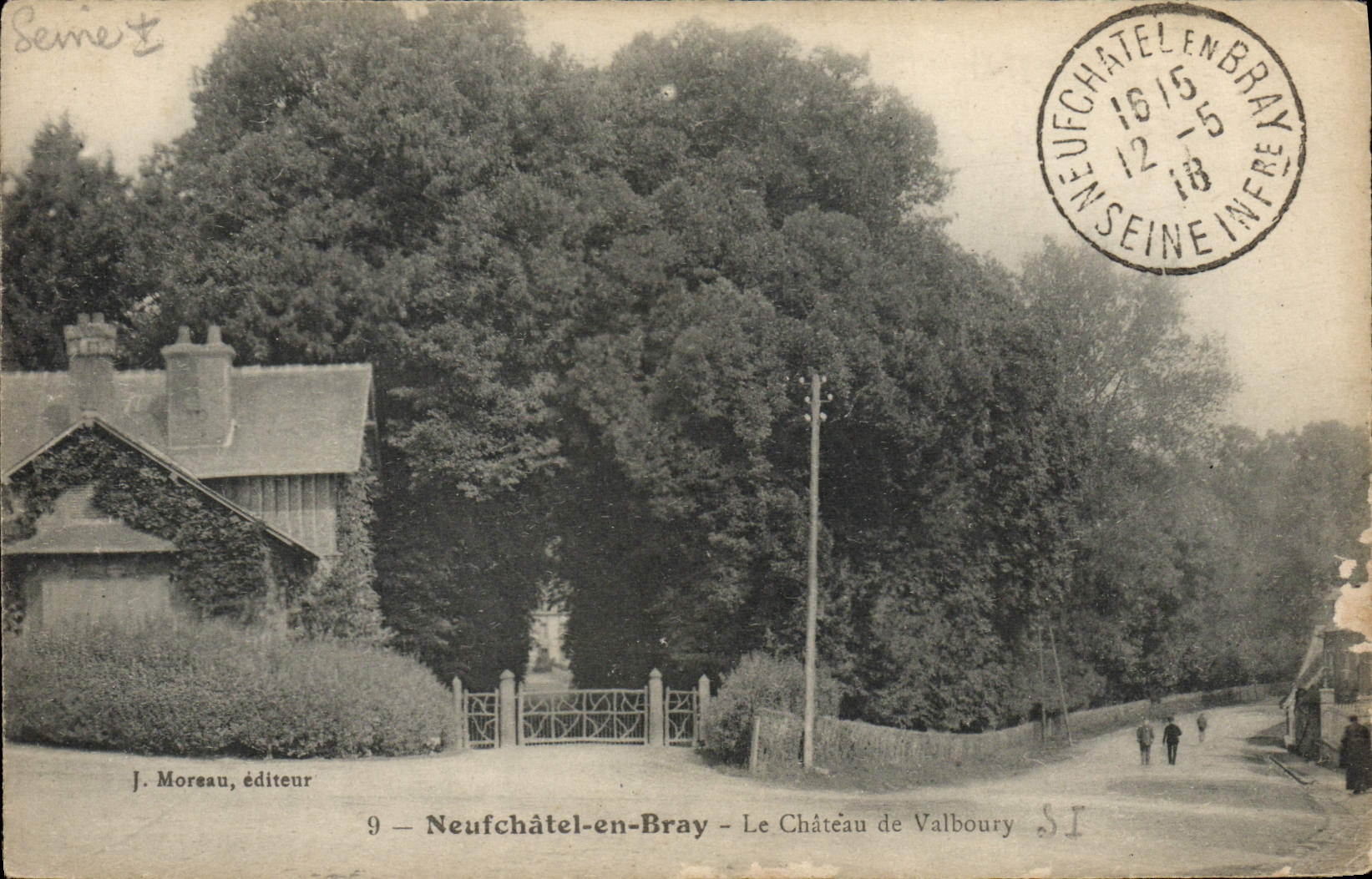 CPA Neufchatel En Bray Le Chateau De Valboury
