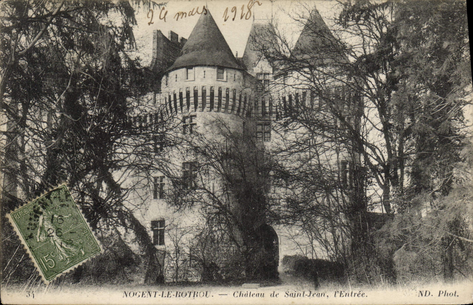 Nogent-le-Rotrou — Château de Saint-Jean, l'Entrée — ND. Phot.
