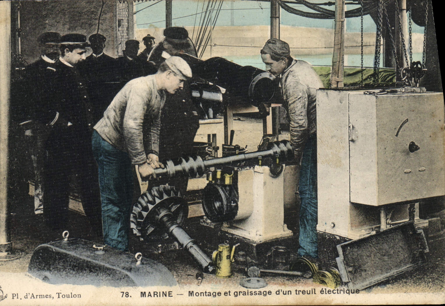 Marine — Montage et graissage d'un treuil électrique — Pl. d'Armes, Toulon