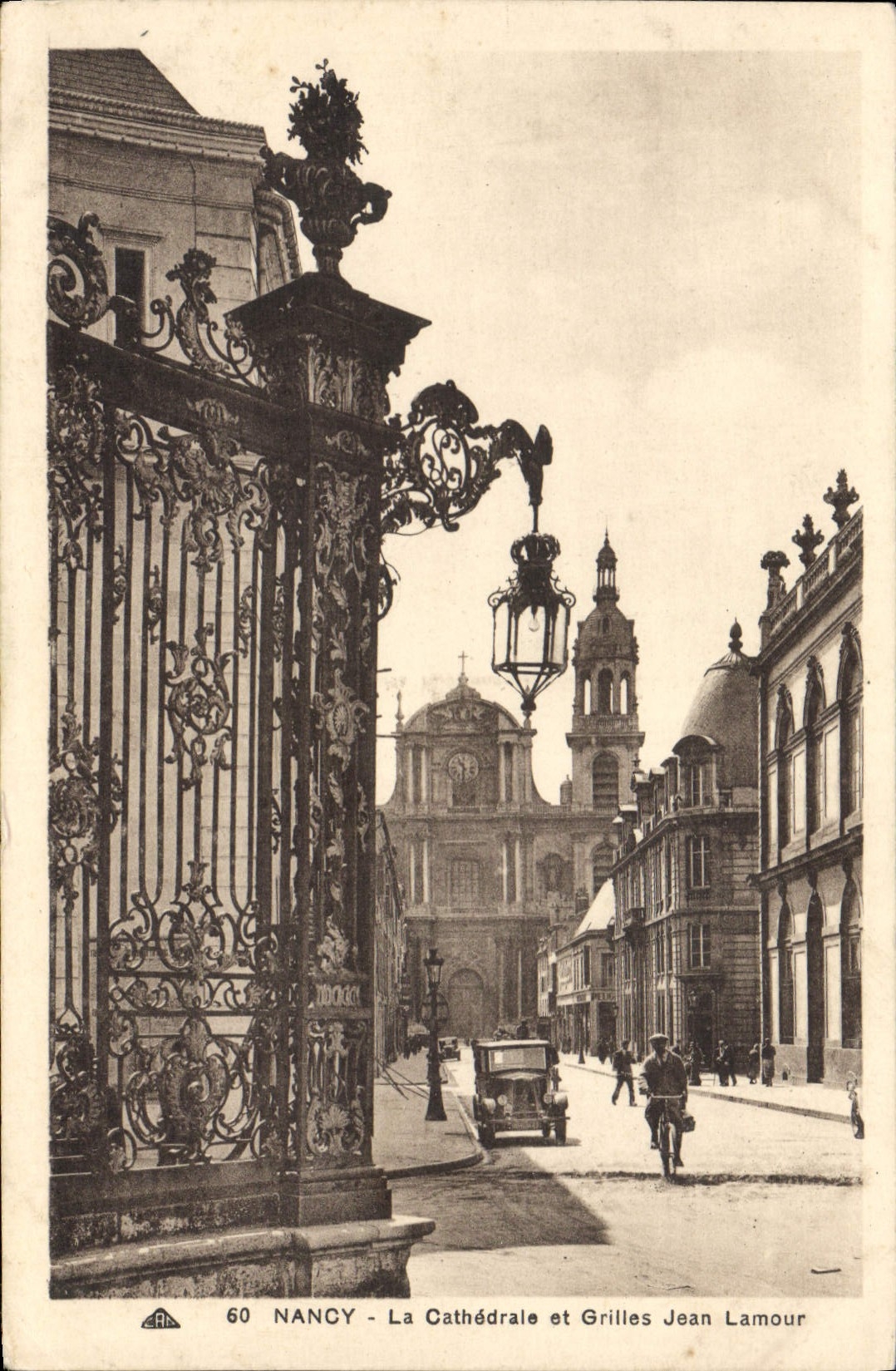 NANCY - La Cathédrale et Grilles Jean Lamour