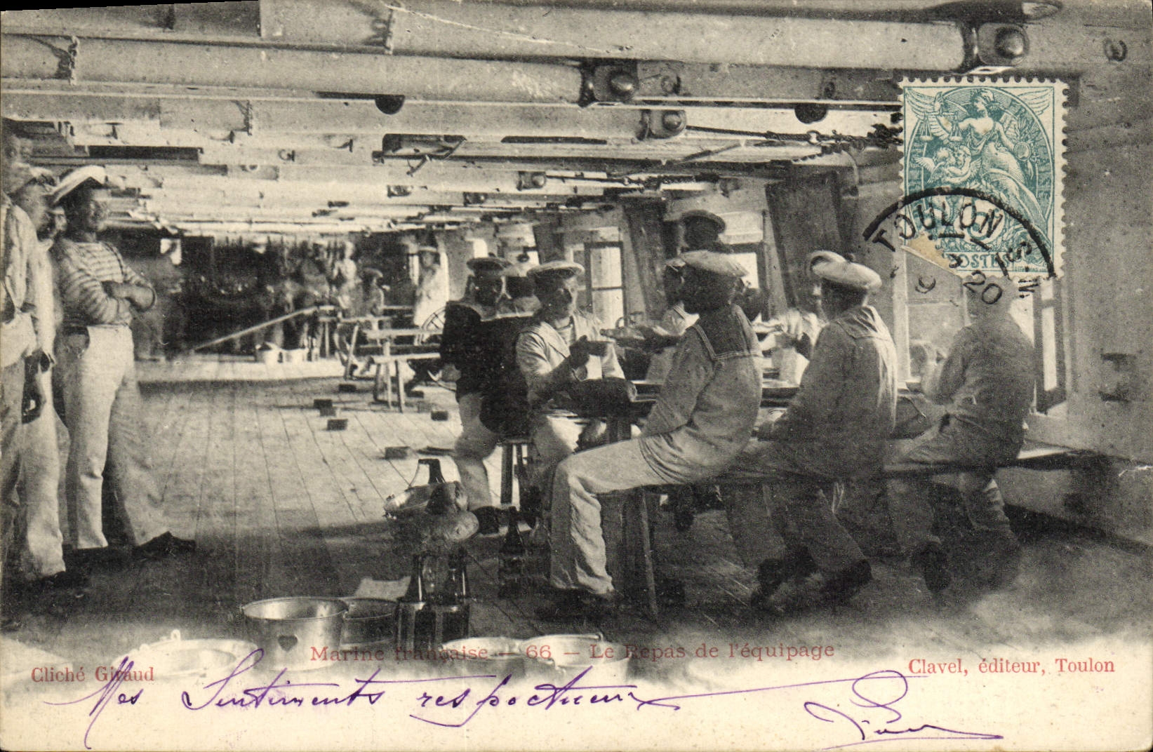 CPA Bateau de guerre Le repas de l'equipage 
