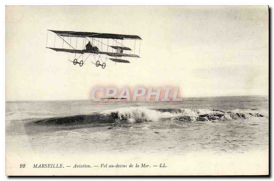 CPA Avion Aviation Marseille Vol au dessus de la mer