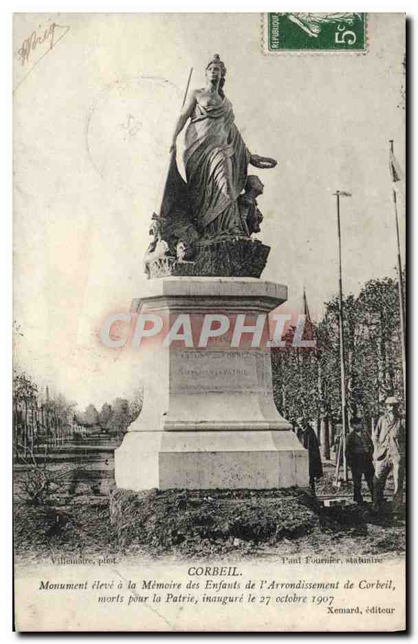 CPA Corbeil Monument eleve a la Memoire des Enfants de l'arrondissement Militaria 