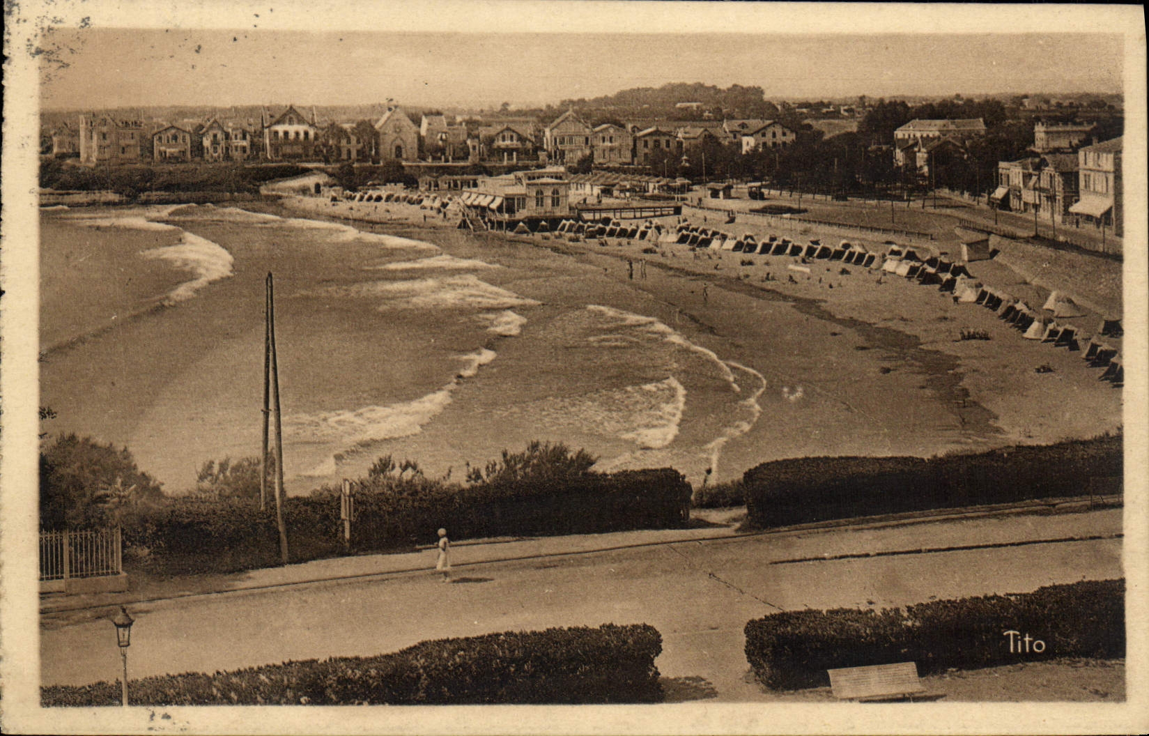 CPA Royan Pontaillac Vue Generale de la Plage