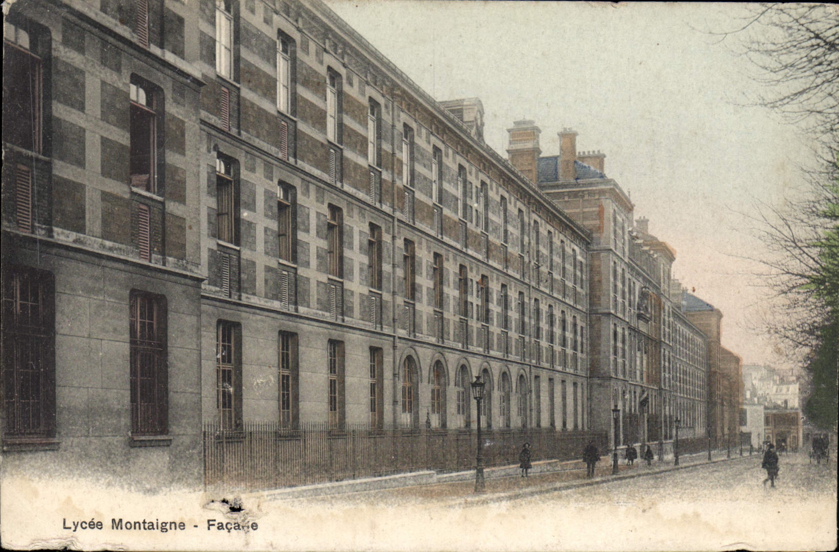 CPA Lycee Montaigne Facade Paris 