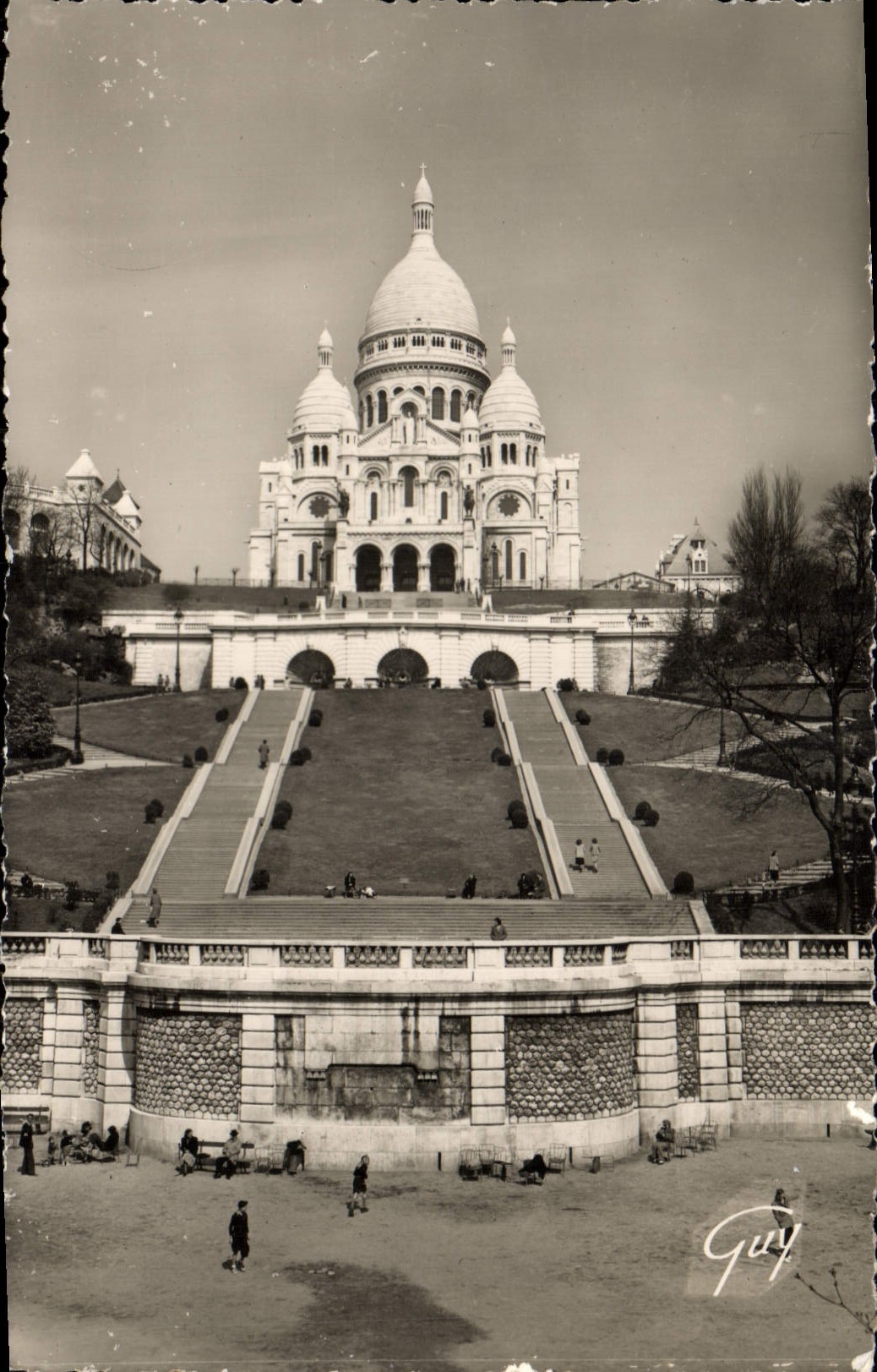 CPM Paris Et Ses Merveilles La Basilique du Sacre Coeur de Montmartre et les jardins