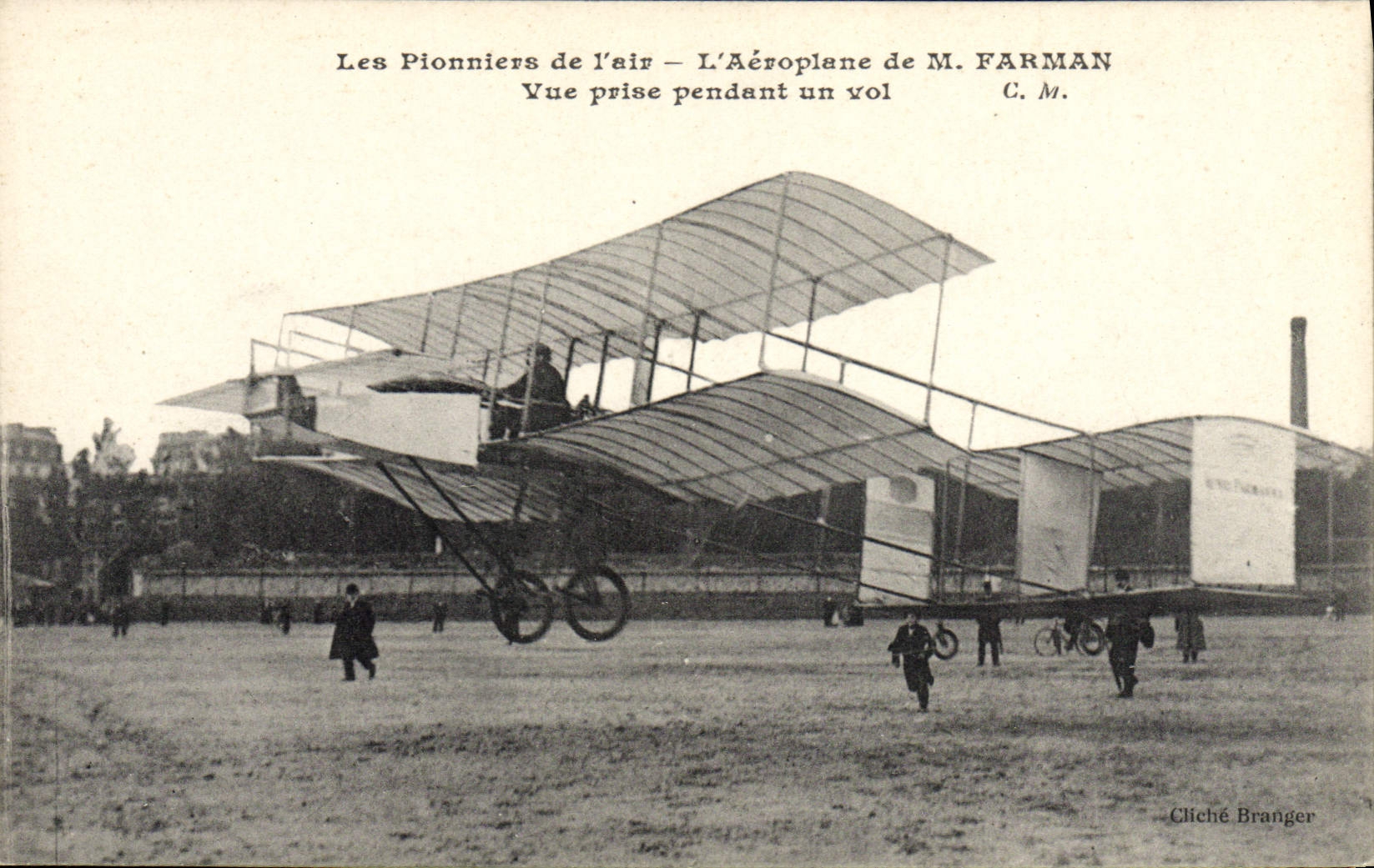 CPA Avion Aviation Aeroplane de M Farman Vue prise en plein vol 