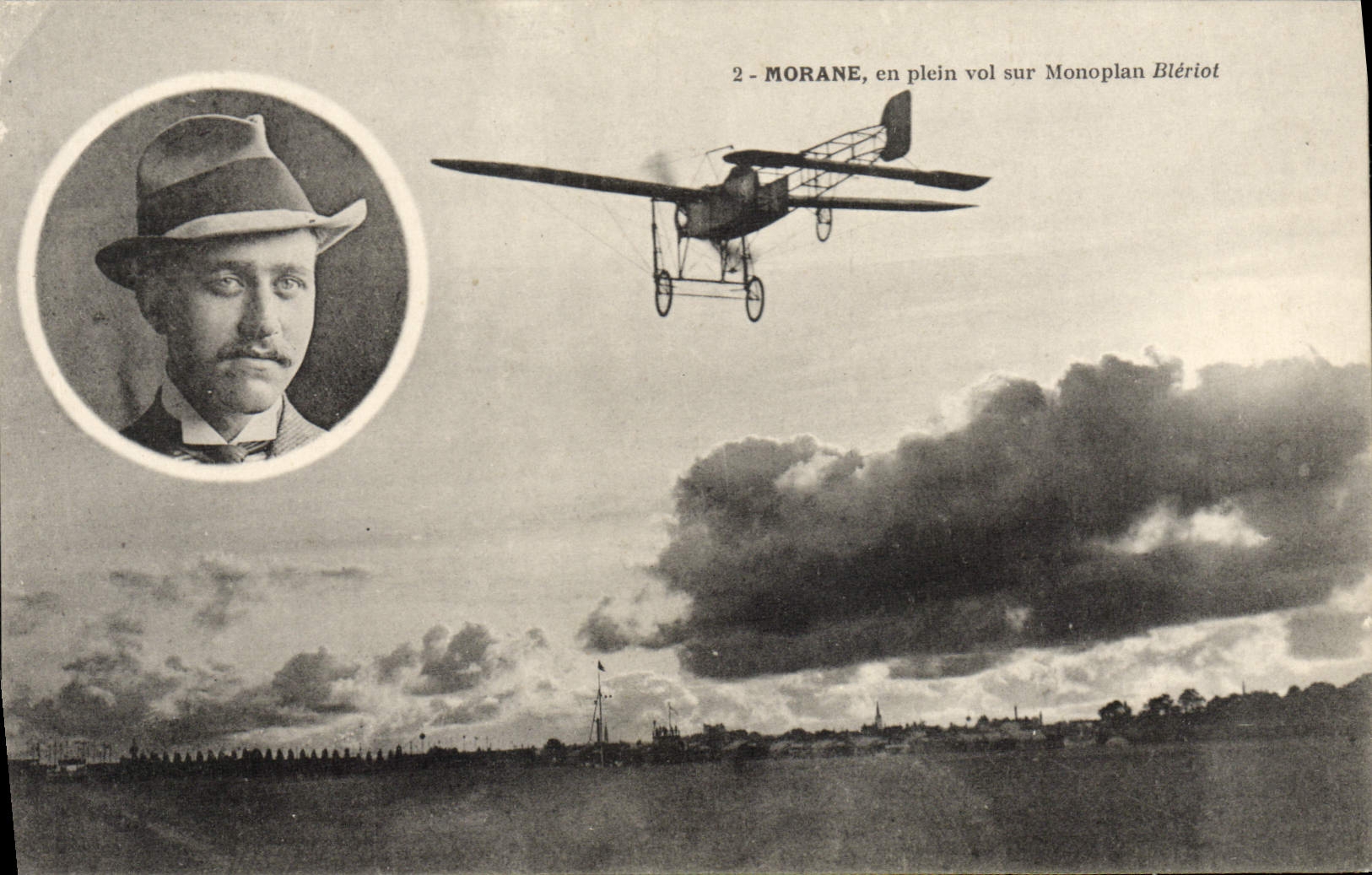 CPA Avion Aviation Morane en plein vol sur monoplan Bleriot 