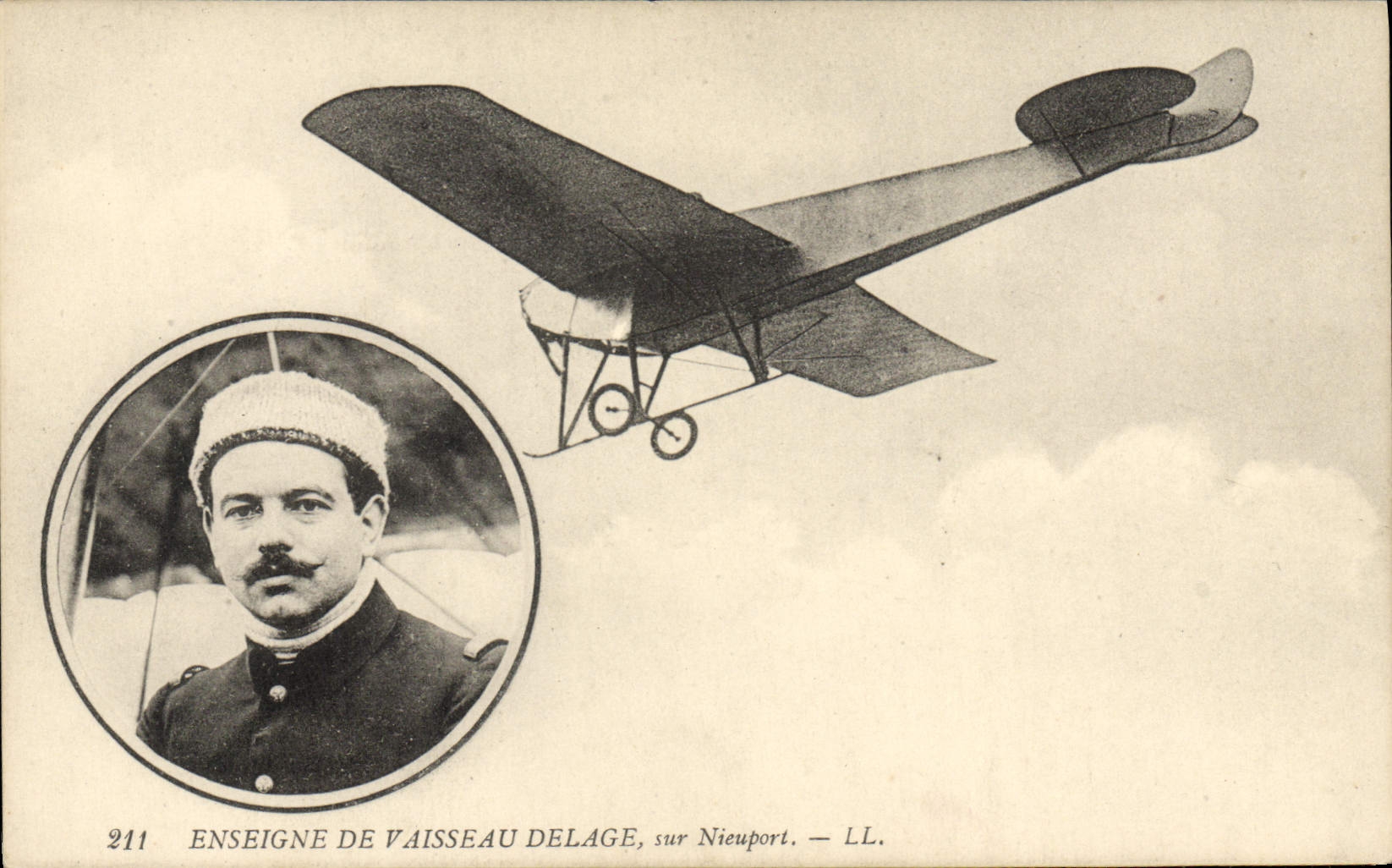 CPA Avion Aviation Enseigne de Vaisseau Delage Nieuport 