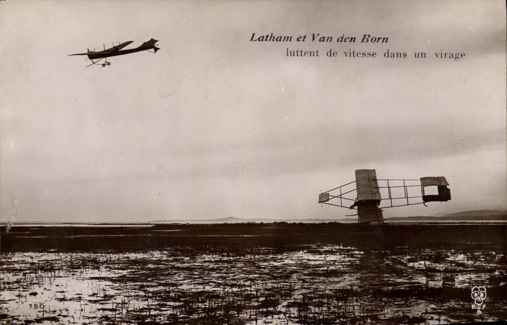 CPA Avion Aviation Latham et Van den Borm luttent de vitesse dans un virage 