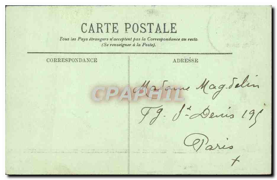 CPA Boulogne Sur Mer Une Boulonnaise en costume de fete Folklore — Verso