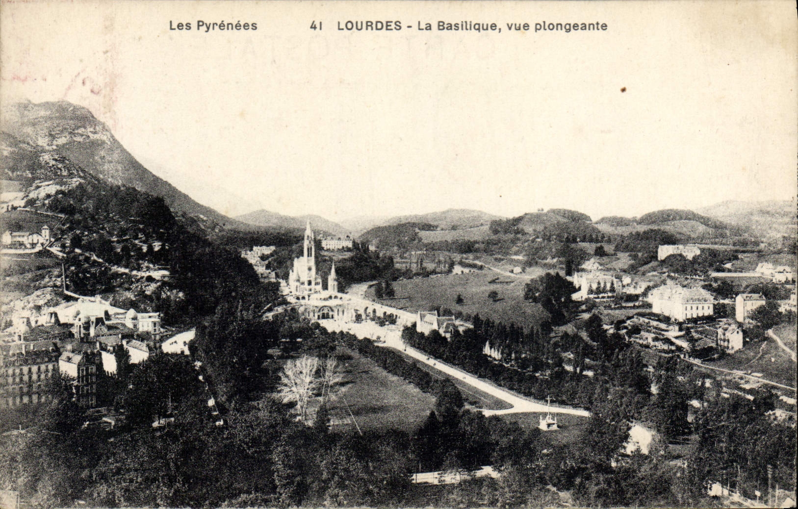 CPA Lourdes De La Basilique Vue Plongeante