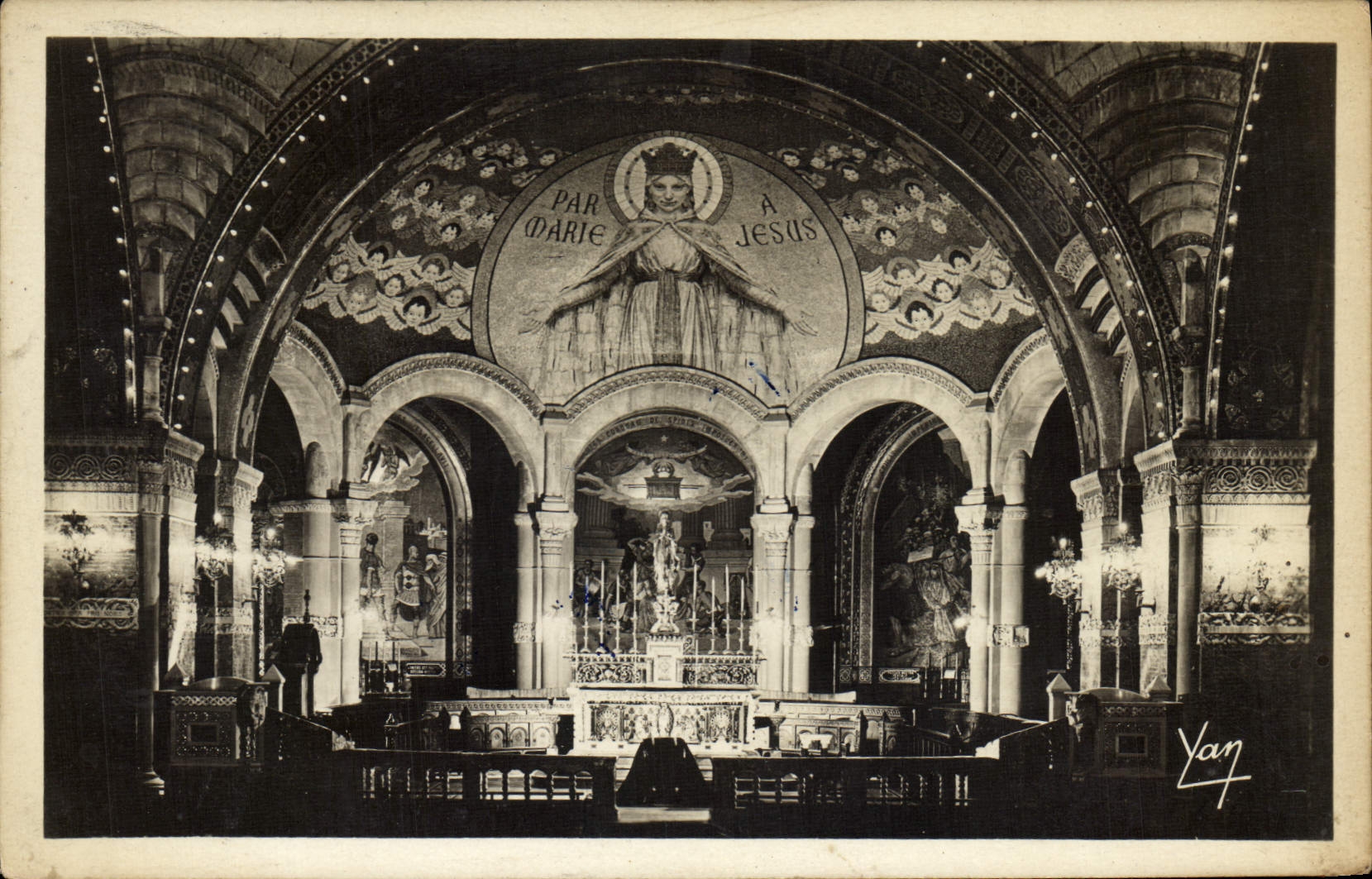 CPM Lourdes Interieur Du Rosaire Le Chocur
