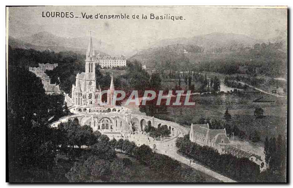 CPA Lourdes Vue D'Ensemble De La Basilique