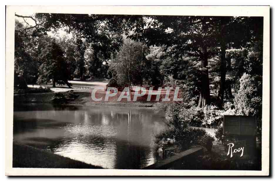 CPM Nantes Au jardin des plantes Le lac